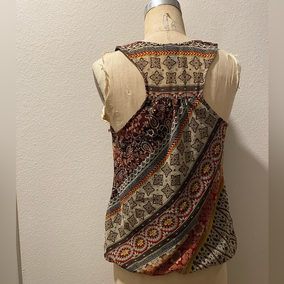 Printed Tank Top - Picture 2 of 2